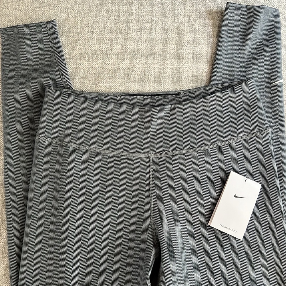 Nike Therma Fit Charcoal Herringbone Leggings - Picture 4 of 7